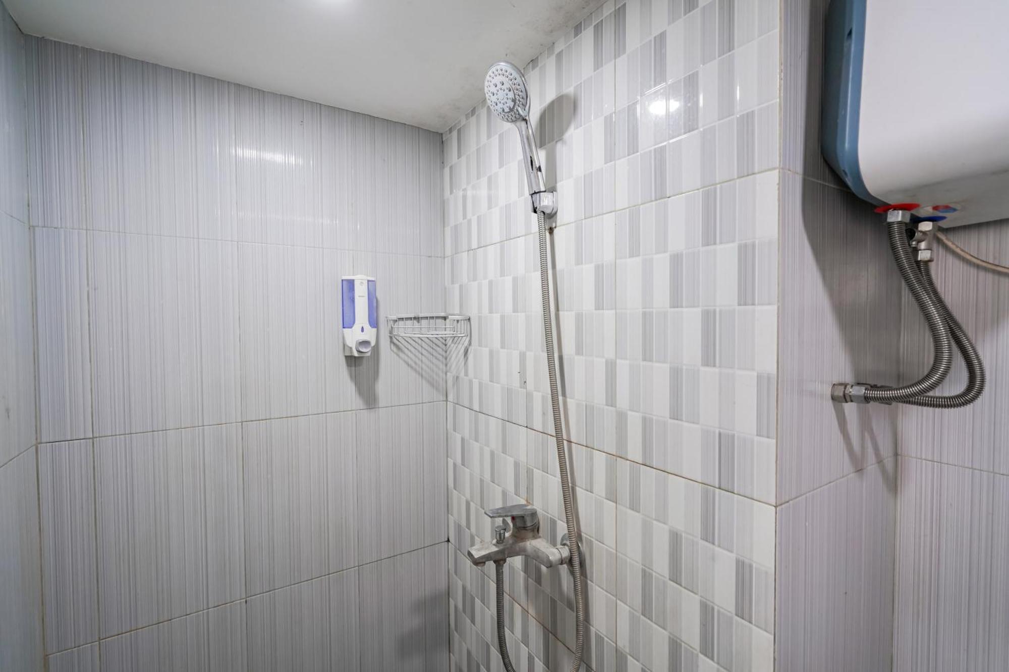 Capital O 93743 Apartement Gateway Cicadas By Scm Property 万隆 外观 照片